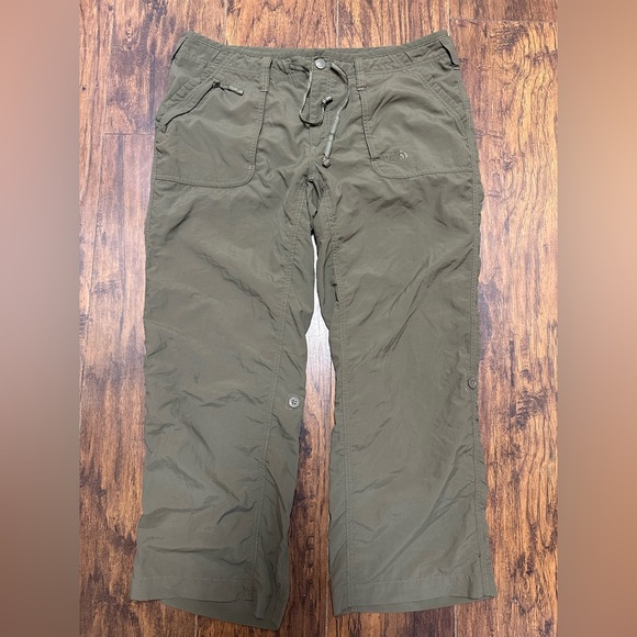 The North Face Pants - The North Face Women’s Roll-Up Hiking Pants 16 Short Olive Nylon Outdoor Travel